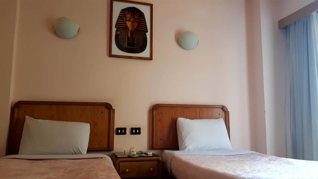 New Pola Hotel Luxor Buitenkant foto