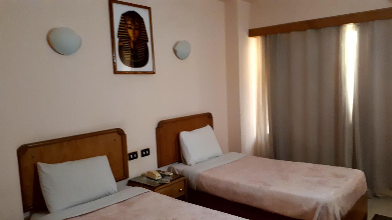 New Pola Hotel Luxor Buitenkant foto