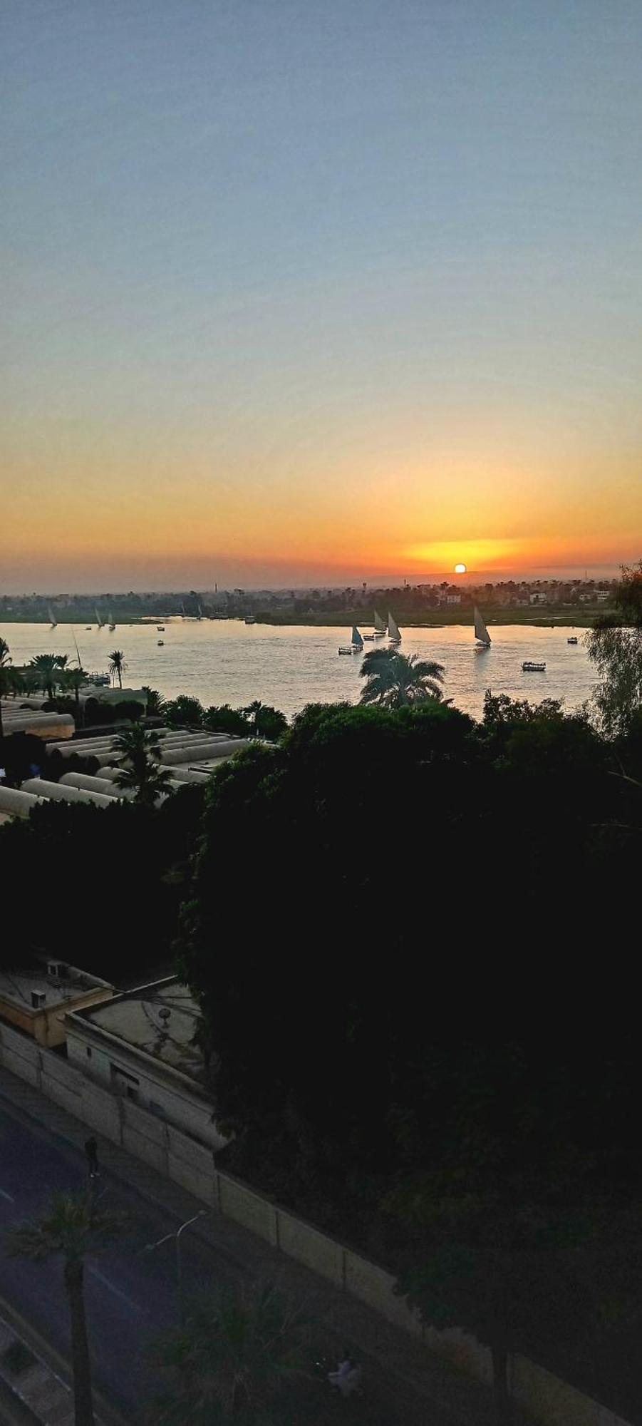 New Pola Hotel Luxor Buitenkant foto