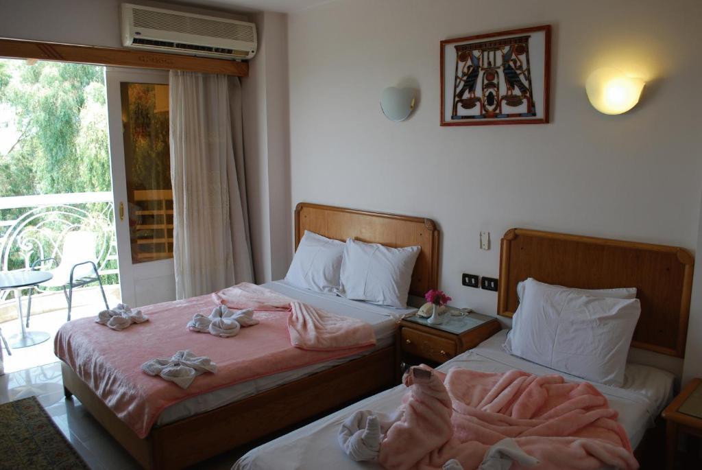 New Pola Hotel Luxor Buitenkant foto